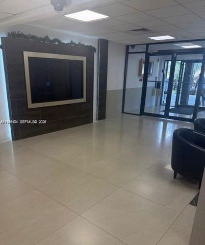 4164 Inverrary Dr 913, Lauderhill, FL 33319