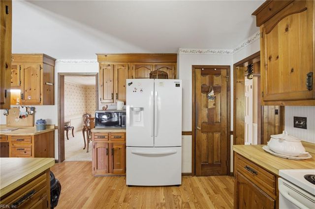 1328 Five Forks RD, Virginia Beach, VA 23455