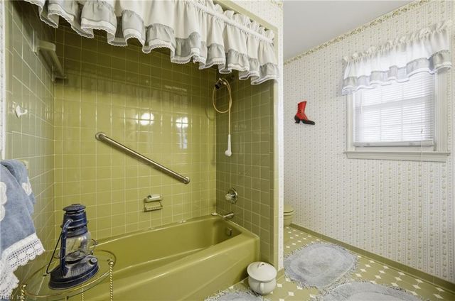 1328 Five Forks RD, Virginia Beach, VA 23455