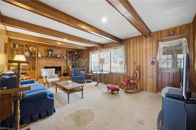 1328 Five Forks RD, Virginia Beach, VA 23455