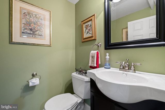 608 BERWICK RD, Wilmington, DE 19803