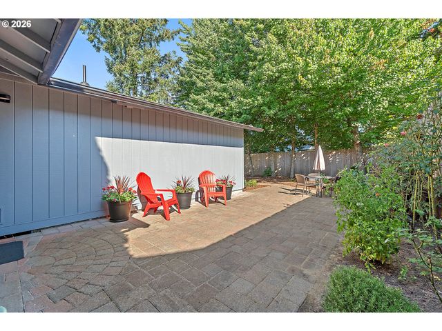 5029 Sw CORONADO St, Portland, OR 97219