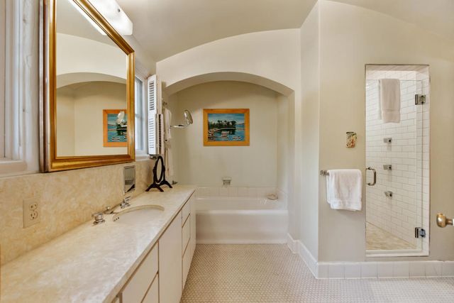 1050 N Cahuilla Road, Palm Springs, CA 92262