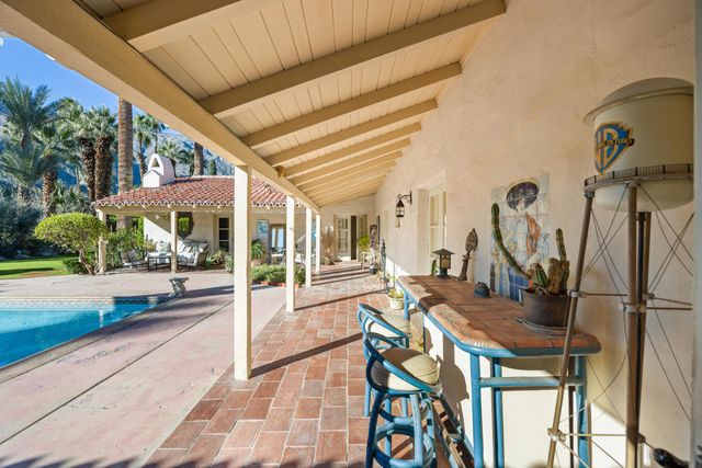 1050 N Cahuilla Road, Palm Springs, CA 92262