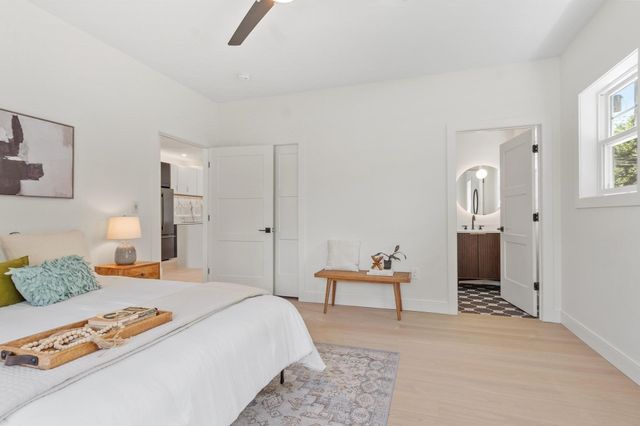 58 Neillian Street 58, Bedford, MA 01730