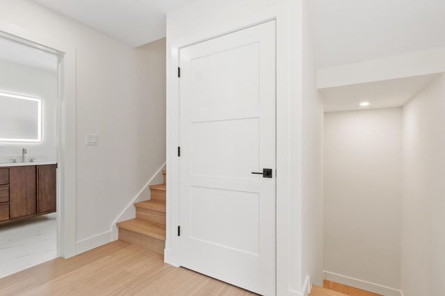 58 Neillian Street 58, Bedford, MA 01730