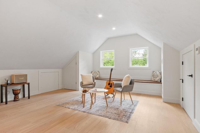 58 Neillian Street 58, Bedford, MA 01730
