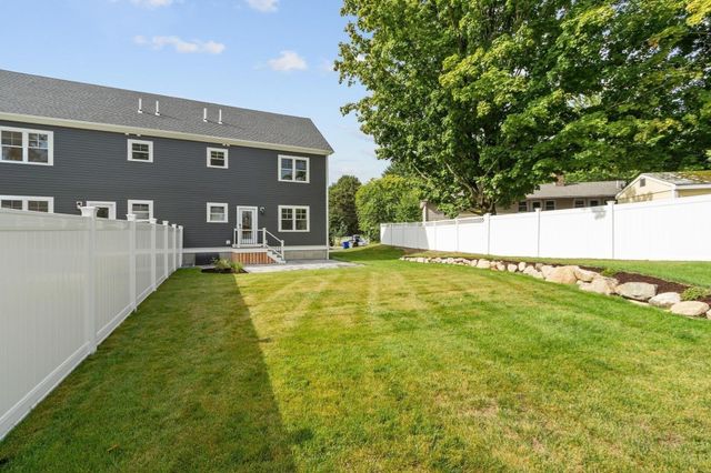 58 Neillian Street 58, Bedford, MA 01730