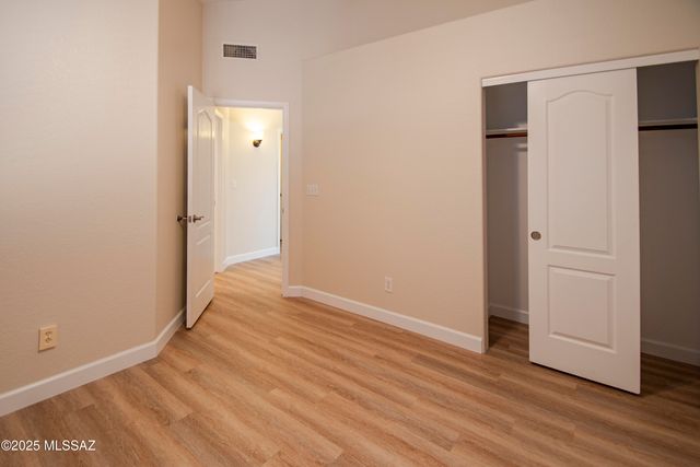 3710 W Sunbright Drive, Tucson, AZ 85742