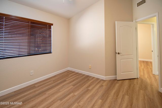 3710 W Sunbright Drive, Tucson, AZ 85742