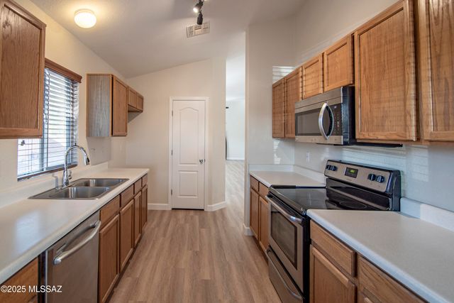 3710 W Sunbright Drive, Tucson, AZ 85742