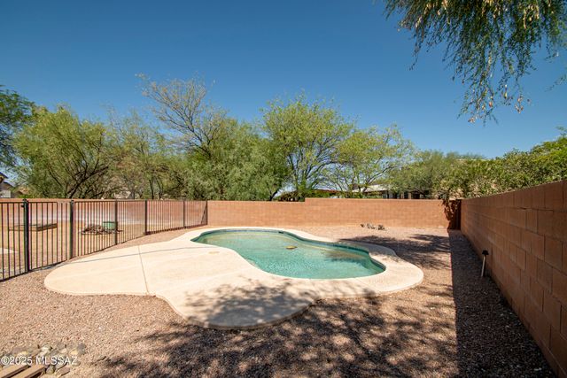 3710 W Sunbright Drive, Tucson, AZ 85742