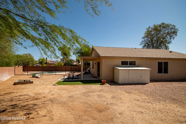 3710 W Sunbright Drive, Tucson, AZ 85742