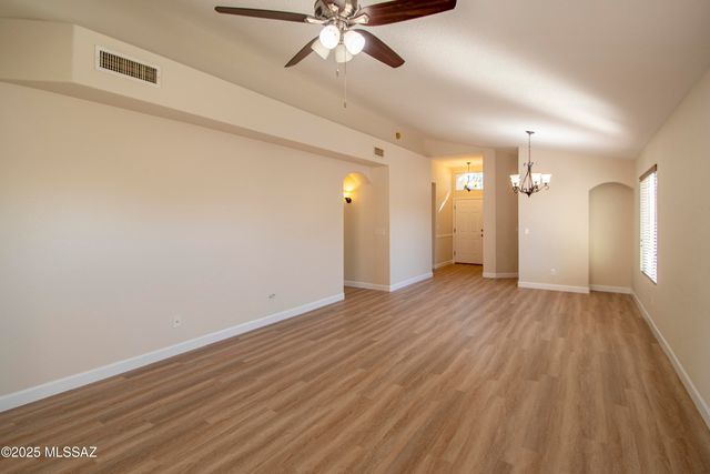 3710 W Sunbright Drive, Tucson, AZ 85742