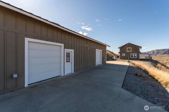 420 Plata Road, Brewster, WA 98812