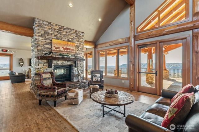 420 Plata Road, Brewster, WA 98812