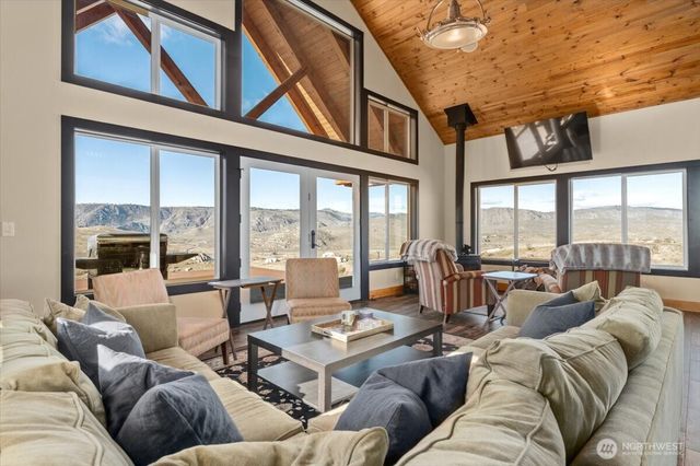 420 Plata Road, Brewster, WA 98812