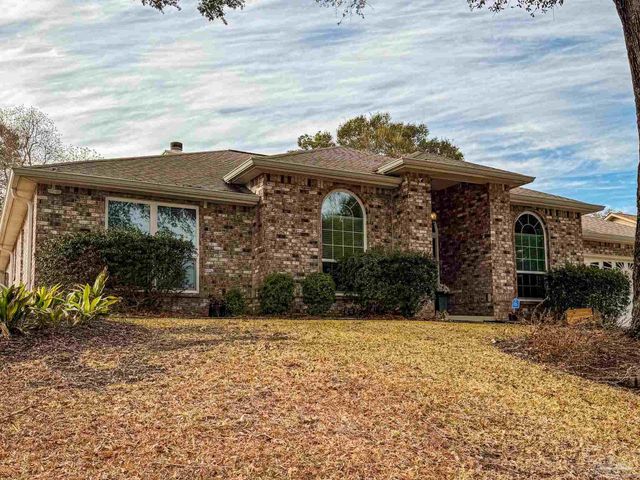 5089 Pine Hollow Dr, Pensacola, FL 32505