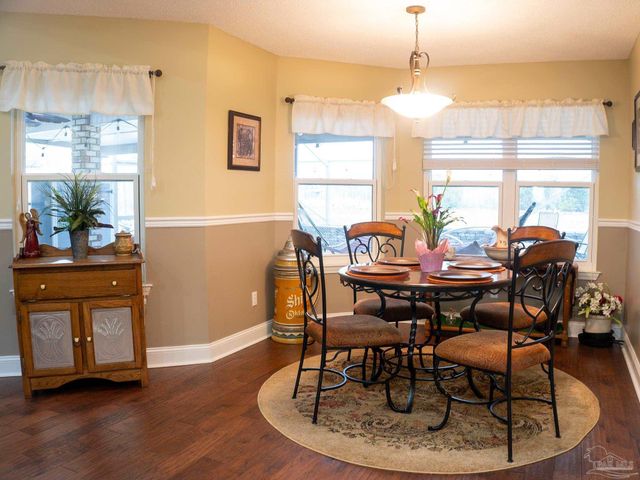 5089 Pine Hollow Dr, Pensacola, FL 32505