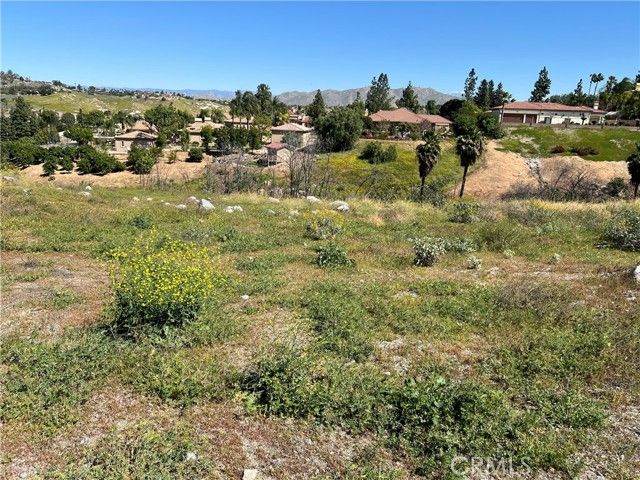 2035 Polo Ct., Riverside, CA 92506