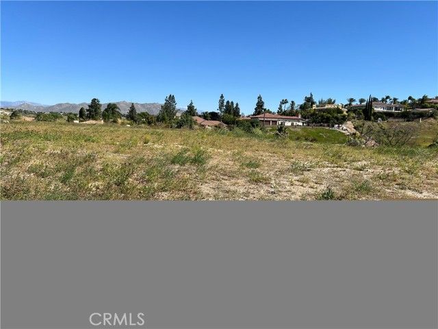 2035 Polo Ct., Riverside, CA 92506