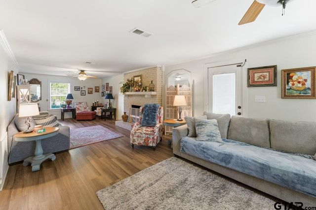 17597 CR 452, Lindale, TX 75771