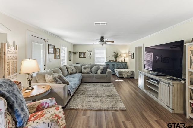 17597 CR 452, Lindale, TX 75771