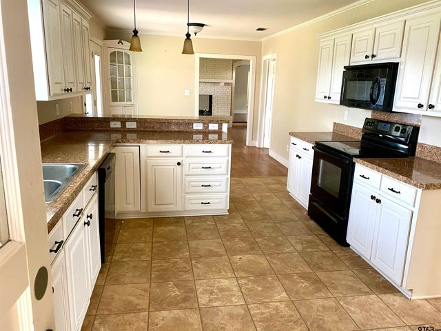 17597 CR 452, Lindale, TX 75771