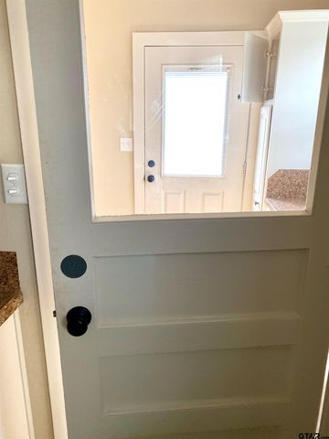 17597 CR 452, Lindale, TX 75771