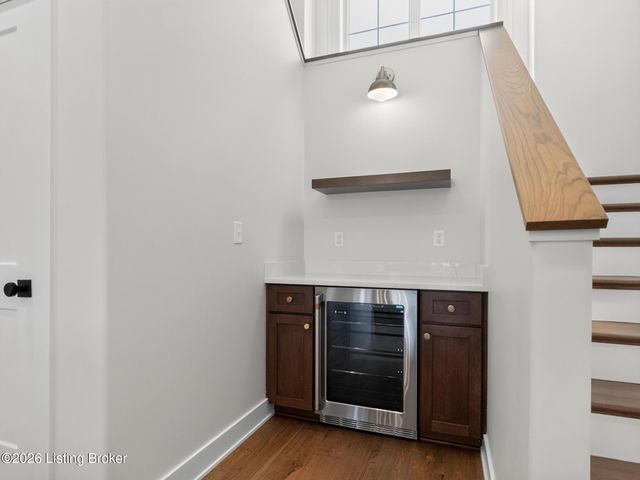 7208 Sunset Ln, Crestwood, KY 40014