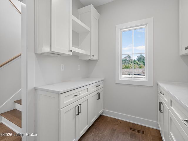 7208 Sunset Ln, Crestwood, KY 40014