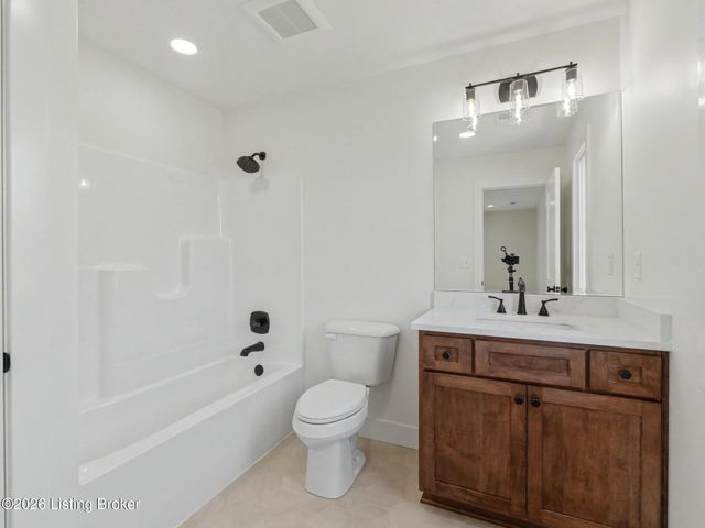 7208 Sunset Ln, Crestwood, KY 40014