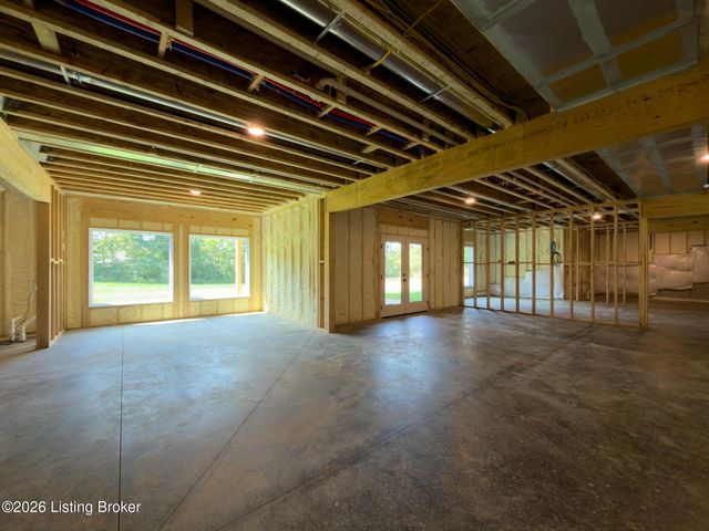 7208 Sunset Ln, Crestwood, KY 40014