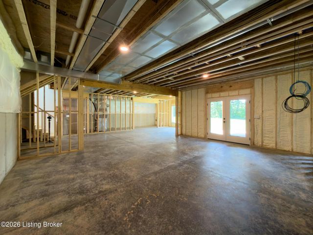 7208 Sunset Ln, Crestwood, KY 40014