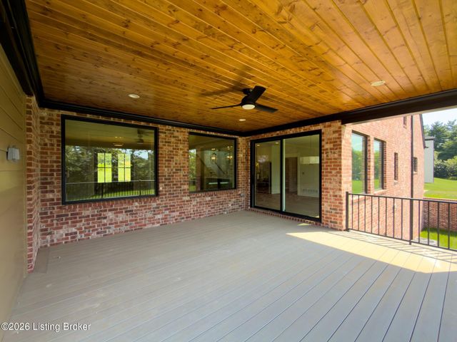7208 Sunset Ln, Crestwood, KY 40014