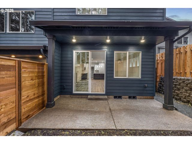 272 Nw MAWRCREST Ave, Gresham, OR 97030