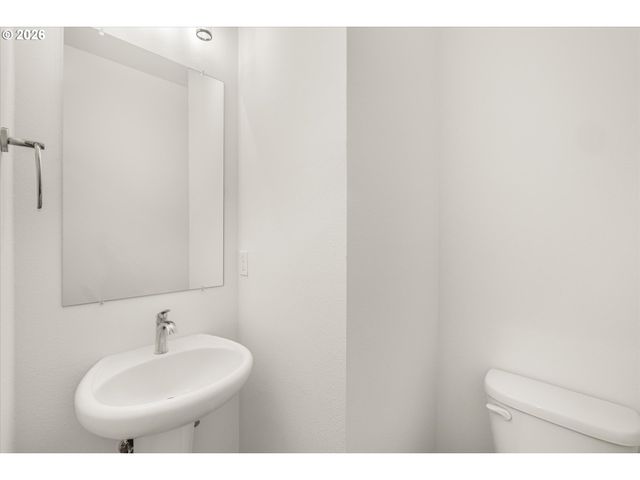 272 Nw MAWRCREST Ave, Gresham, OR 97030