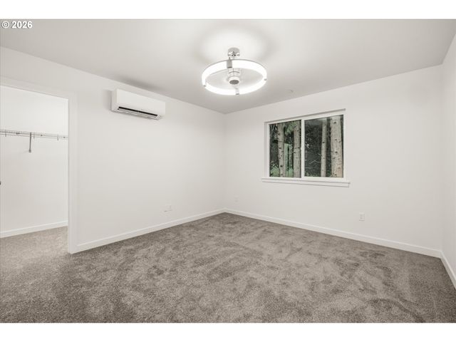 272 Nw MAWRCREST Ave, Gresham, OR 97030