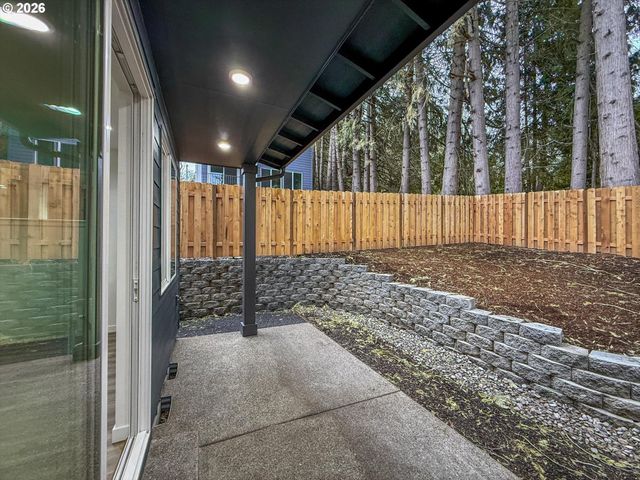 272 Nw MAWRCREST Ave, Gresham, OR 97030