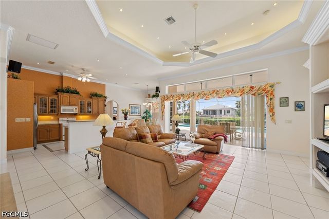 2008 Palaco Grande PKWY, Cape Coral, FL 33904