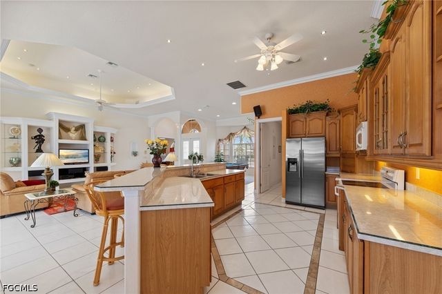 2008 Palaco Grande PKWY, Cape Coral, FL 33904