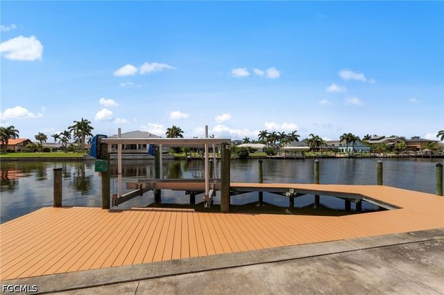 2008 Palaco Grande PKWY, Cape Coral, FL 33904