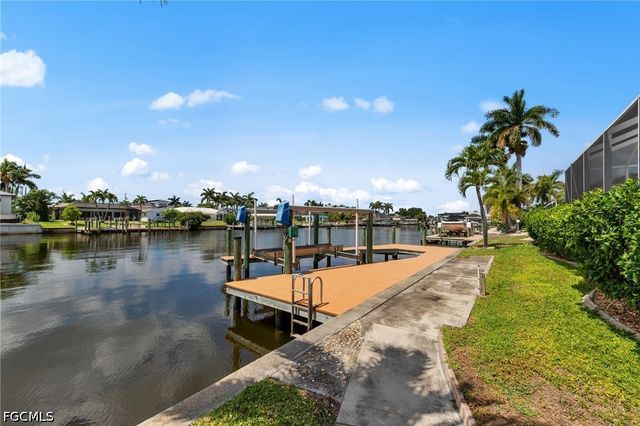 2008 Palaco Grande PKWY, Cape Coral, FL 33904
