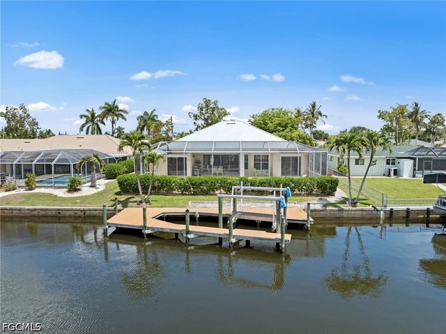 2008 Palaco Grande PKWY, Cape Coral, FL 33904