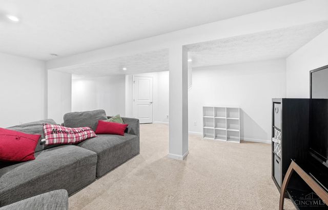 9457 Morris Drive, Harrison, OH 45030