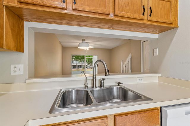 2237 LAKE WOODBERRY CIRCLE, Brandon, FL 33510