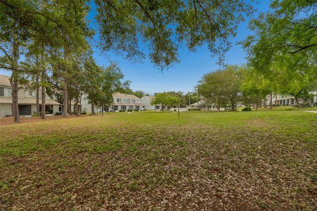 2237 LAKE WOODBERRY CIRCLE, Brandon, FL 33510