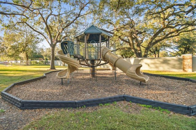 2237 LAKE WOODBERRY CIRCLE, Brandon, FL 33510