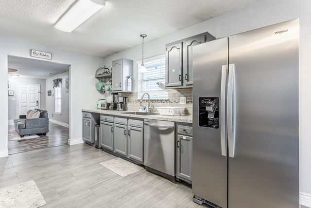 5424 Powder River Court, Indianapolis, IN 46221