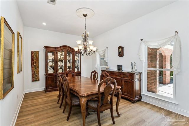 6281 Calle De Hidalgo, Navarre, FL 32566